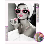 Broderie Diamant Femme qui se Maquille - Vignette | My Diamond Painting