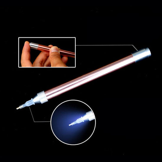 Stylo Diamond Painting LED Rechargeable Lot De 4 - Accessoires Peinture Au Diamant Lumineux Avec Embouts Interchangeables